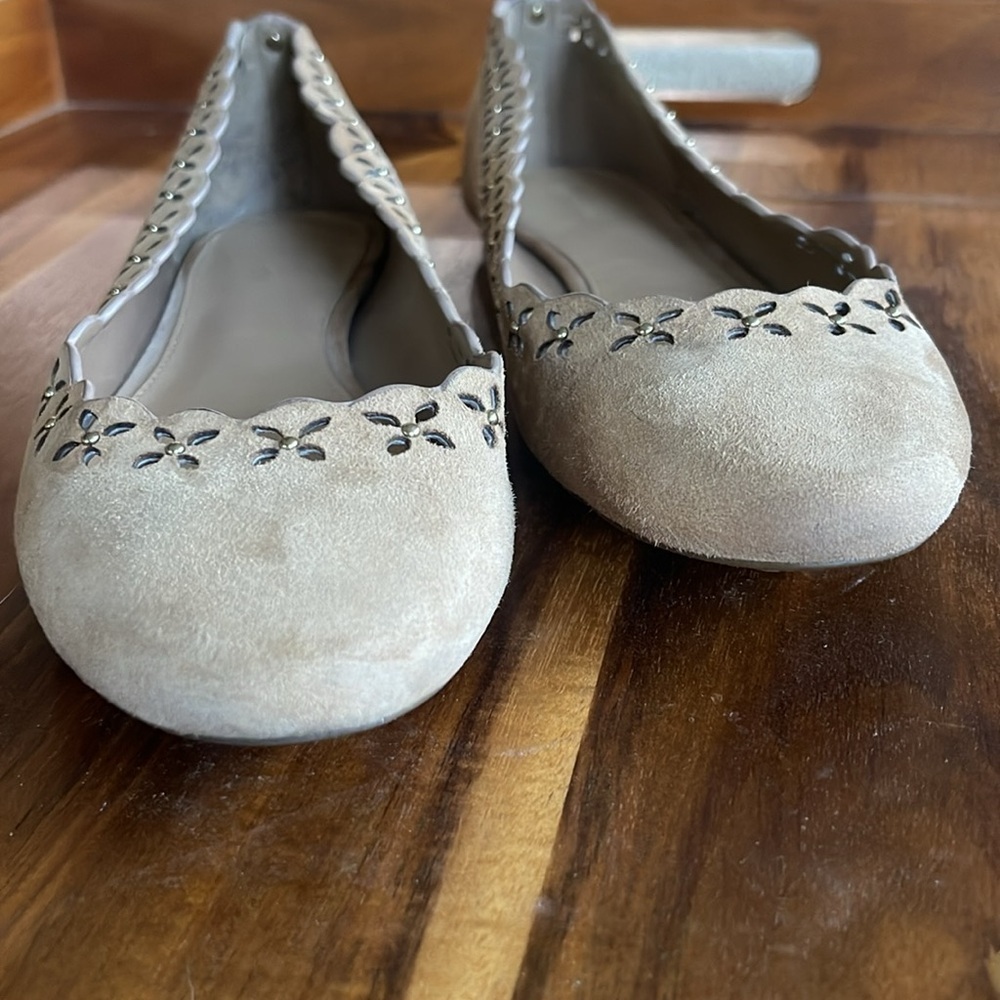 Michael Kors Thalia Creamy beige Women's Flats - Picture 2 of 6